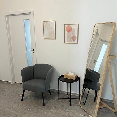 Ren Apartment Znojmo Buitenkant foto